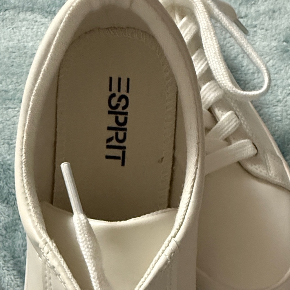 Esprit Women's White Sneakers NWOT - Picture 2 of 5